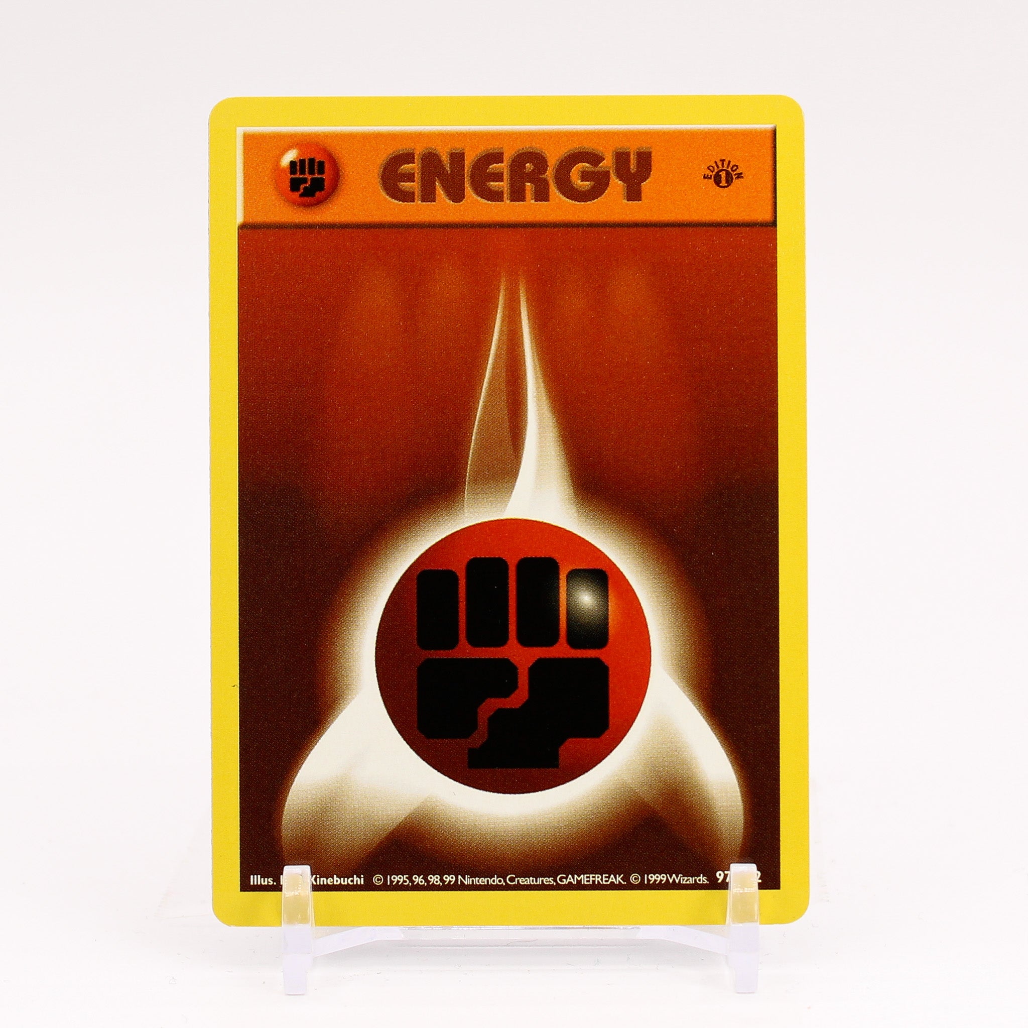 Fighting Energy - 97/102 Base Set 1st Edition Shadowless - NM